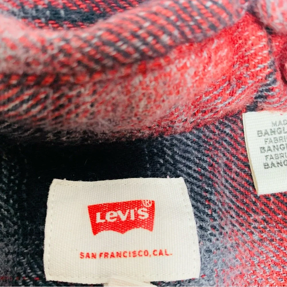 Levi's Red and Black Plaid Overshirt Mens Size M